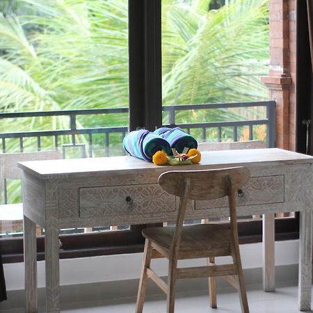 Hanaka Riverside Ubud Bagian luar foto